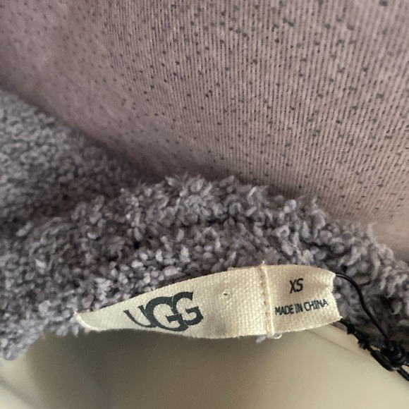 New with tags Uggs Phoebe Wrap Sweater. Size XS. Color gray - Picture 3 of 4